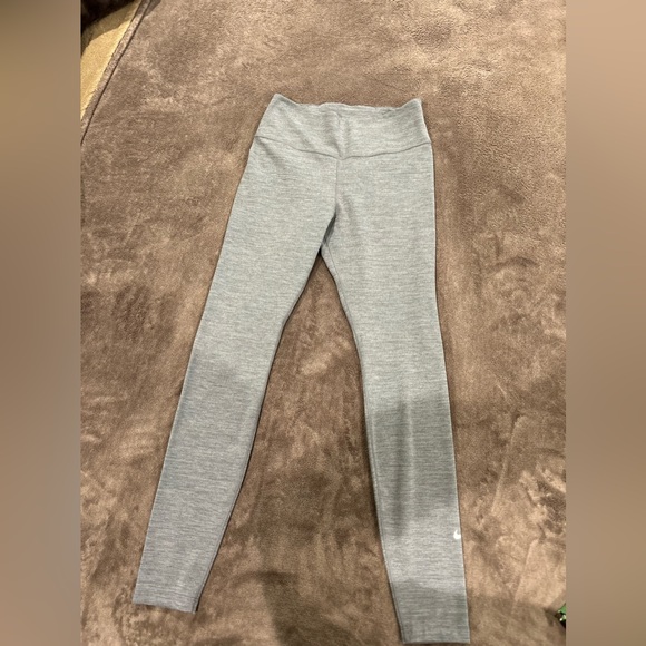Nike Dri Fit Gray Leggings in Small - Picture 5 of 6